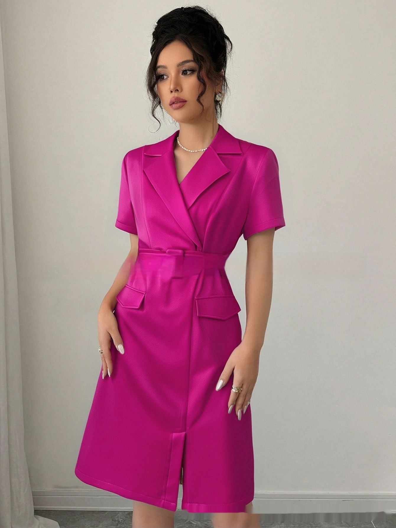 Magenta Solid Short Sleeves Dress