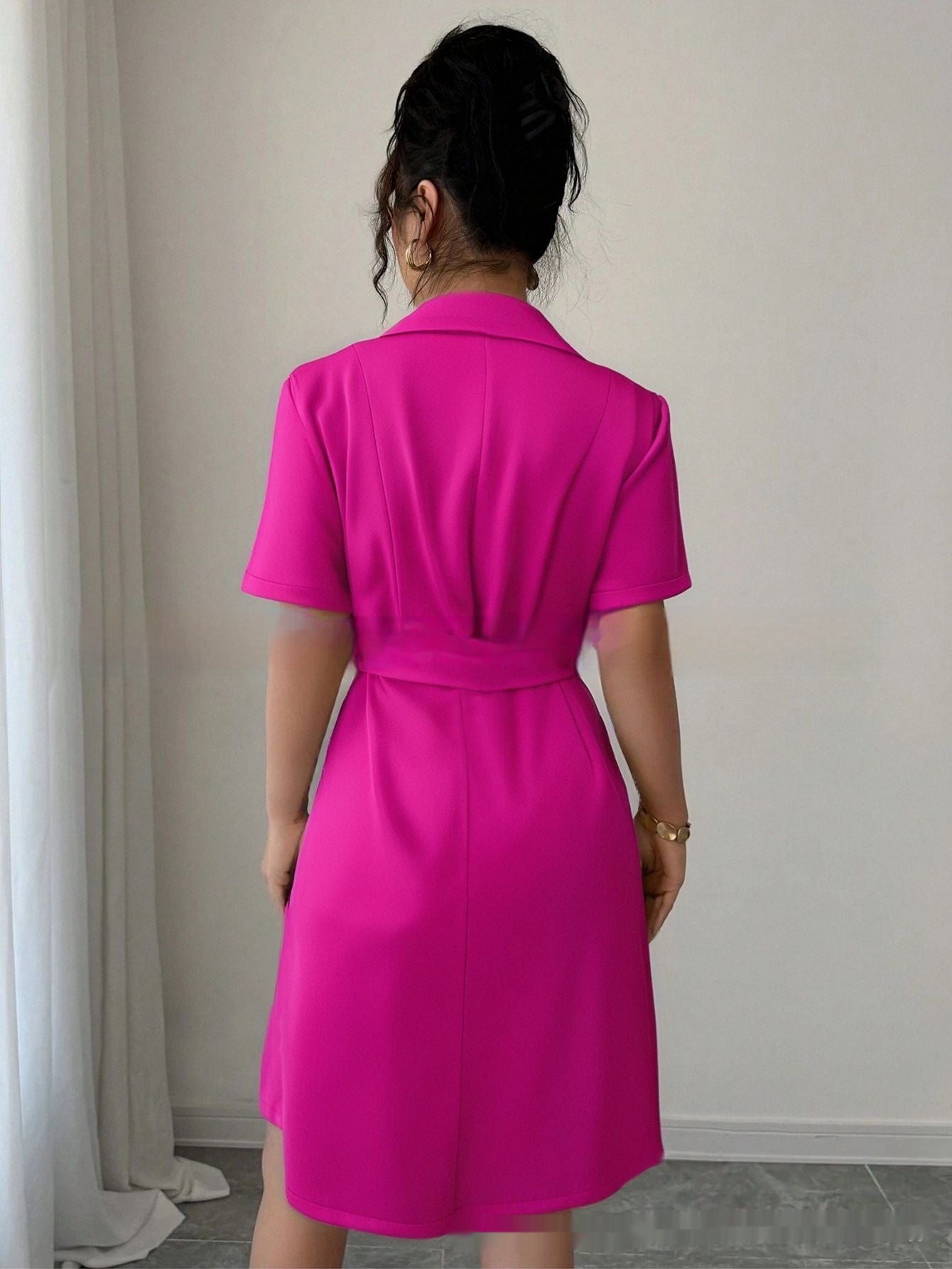 Magenta Solid Short Sleeves Dress