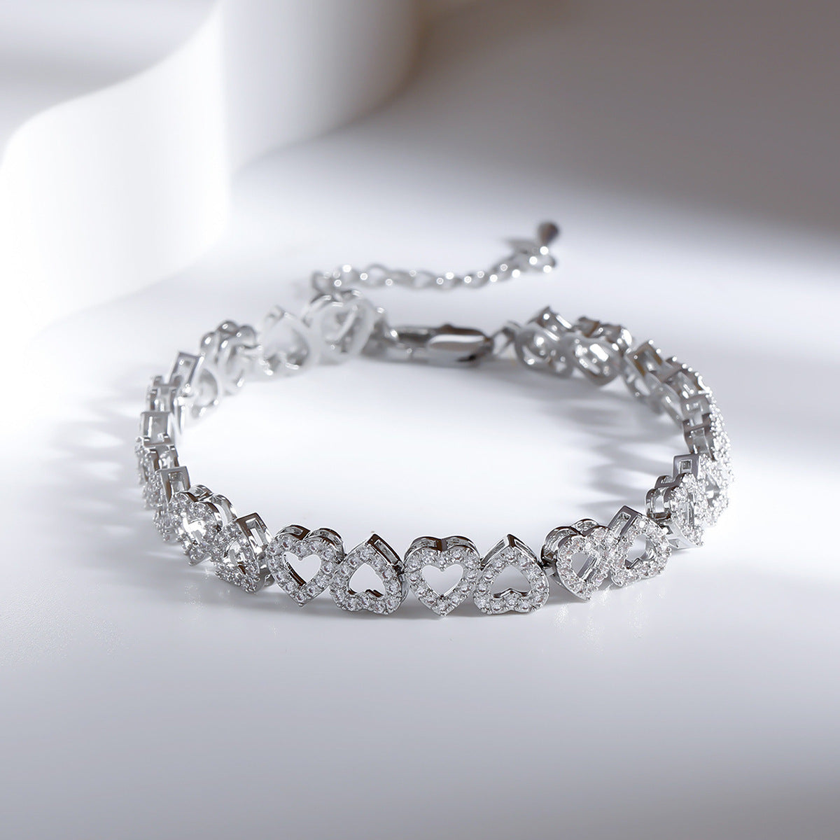 Hearts Diamond Elegant Bracelet - JEXIE